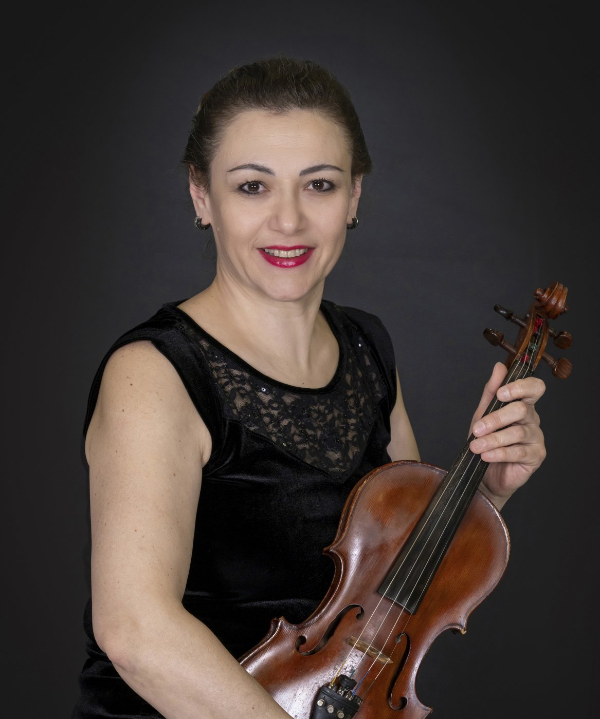  ESRA KURTULUŞ